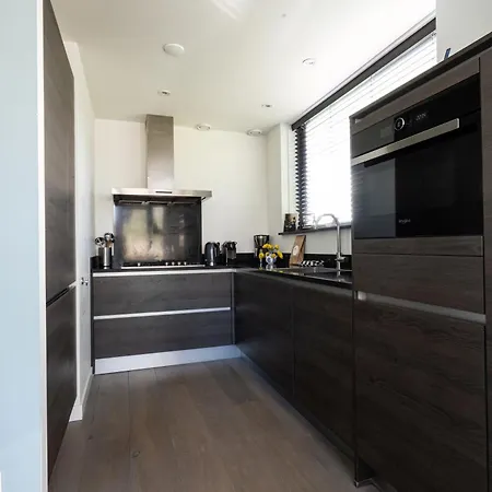 Zicht Op De Molen By Droomvilla * Egmond aan den Hoef